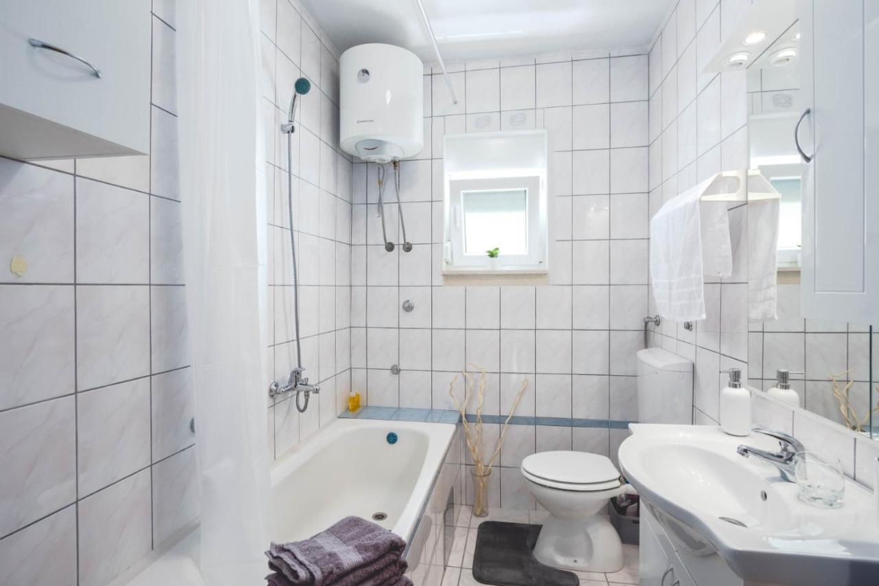 Apartman Bili Solin Exterior foto